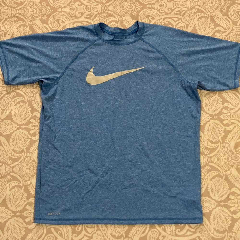 NWT Nike Dri-Fit Blue Athletic Shirt Men’s L – Moisture-Wicking Performance